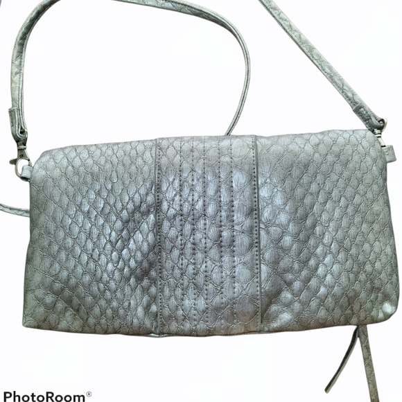🟢3/$30 JESSICA SIMPSON silver crossbody - Picture 4 of 8